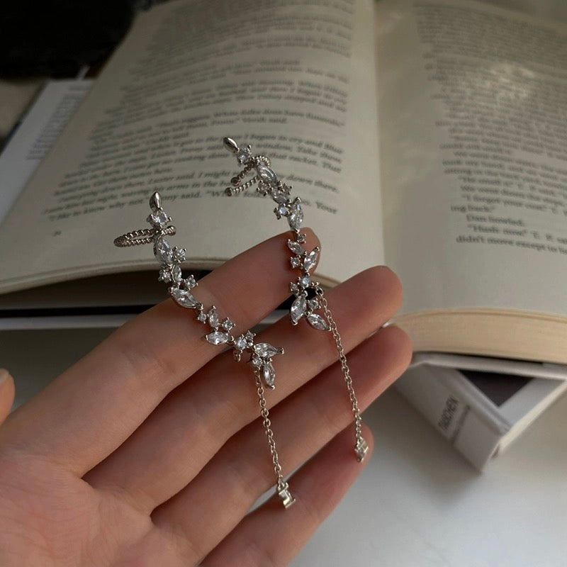 925 SILVER - Sparkle Half Moon Helix Earring