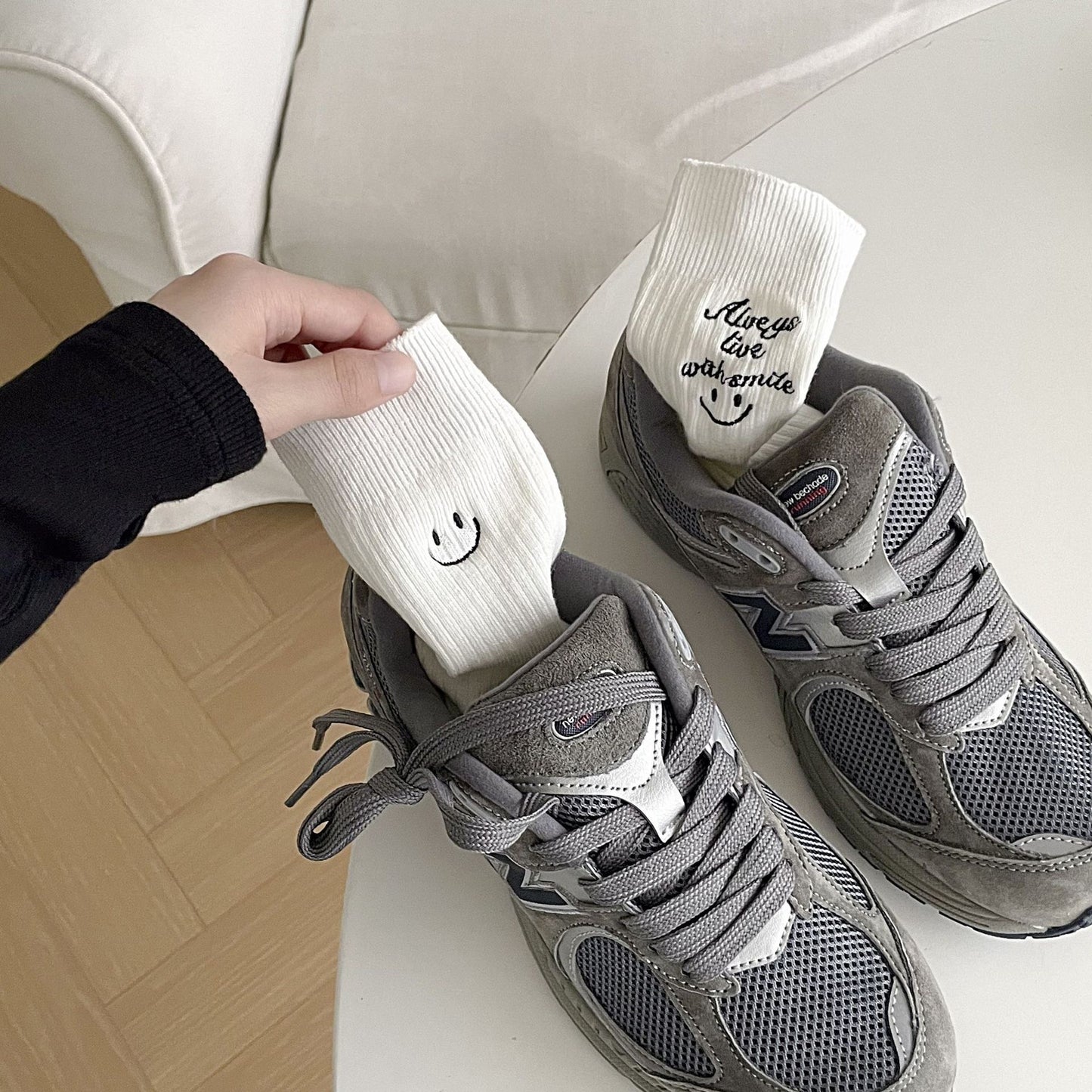 “Always Live with Smile :)” Asymmetric Design Socks