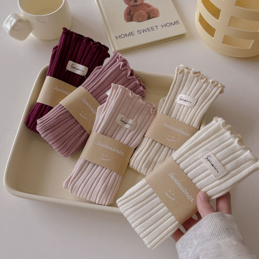 “Winter Ruffles” Cotton Socks